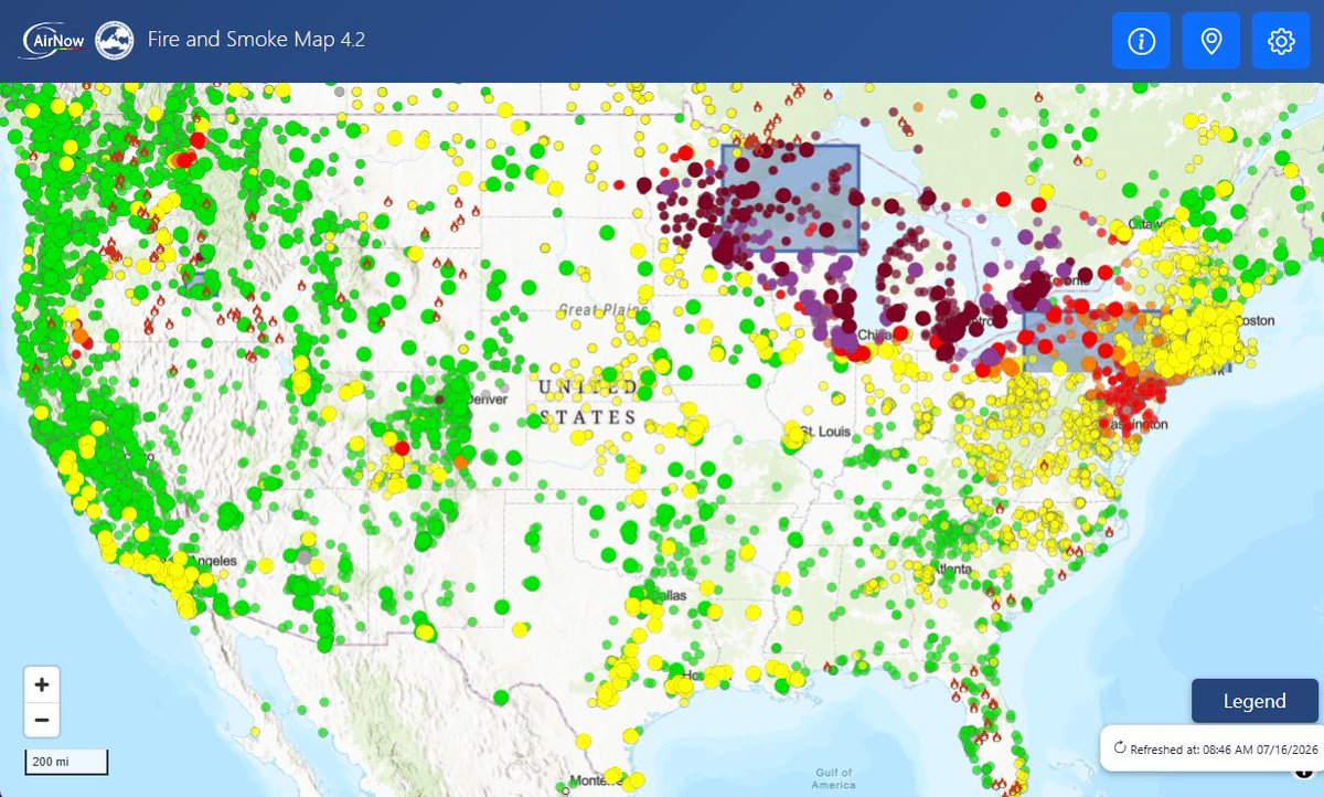 EPA AirNow Fire and Smoke Map showing smoke plume coverage and color-coded air quality readings across the United States